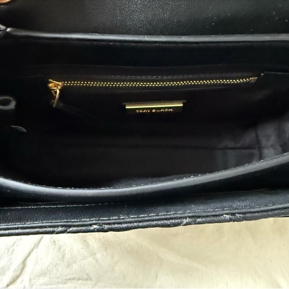 Tory Burch Black Crossbody Bag with Gold Chain - Picture 9 of 10